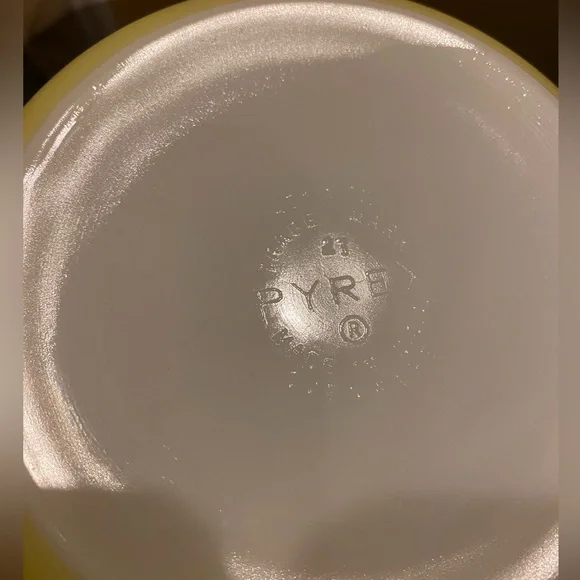 Pyrex dish - Picture 5 of 7